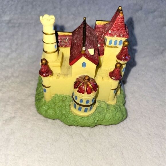 Disney beauty and the beast collectable musical house - Picture 1 of 5